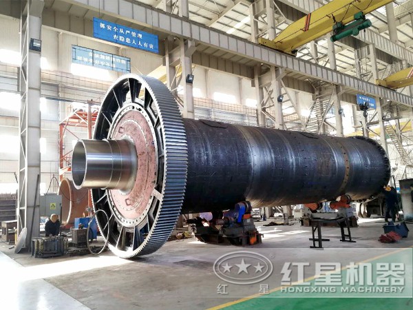 日產(chǎn)200噸金礦球磨機內(nèi)部結(jié)構(gòu) 日產(chǎn)200噸金礦球磨機內(nèi)部結(jié)構(gòu)