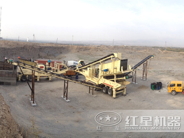 廣東清遠新型節(jié)能環(huán)保移動打砂機現(xiàn)場 廣東清遠新型節(jié)能環(huán)保移動打砂機現(xiàn)場