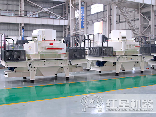 時(shí)產(chǎn)200噸青石制砂機(jī) 時(shí)產(chǎn)200噸青石制砂機(jī)