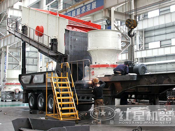 輪胎式移動破碎車:配圓錐破 輪胎式移動破碎車:配圓錐破