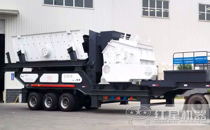 移動(dòng)大型石頭粉碎機(jī):搭載反擊破 移動(dòng)大型石頭粉碎機(jī):搭載反擊破