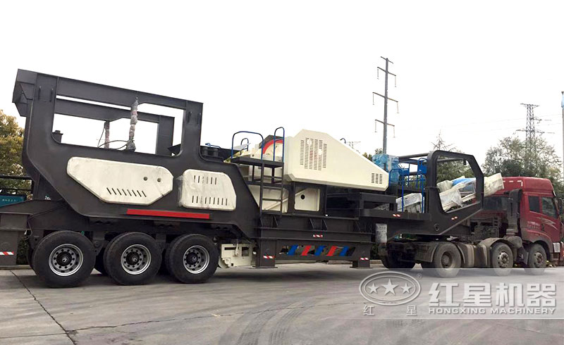 一級(jí)碎煤破碎:移動(dòng)顎破機(jī) 一級(jí)碎煤破碎:移動(dòng)顎破機(jī)