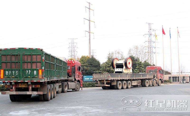 大石頭破碎機發貨圖 大石頭破碎機發貨圖