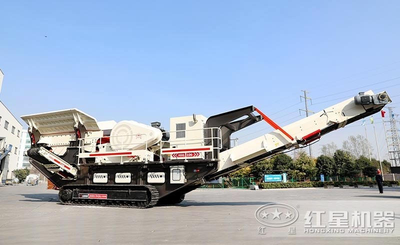 可遙控操作,隨場(chǎng)地靈活移動(dòng)的履帶移動(dòng)式破碎車(chē) 可遙控操作,隨場(chǎng)地靈活移動(dòng)的履帶移動(dòng)式破碎車(chē)