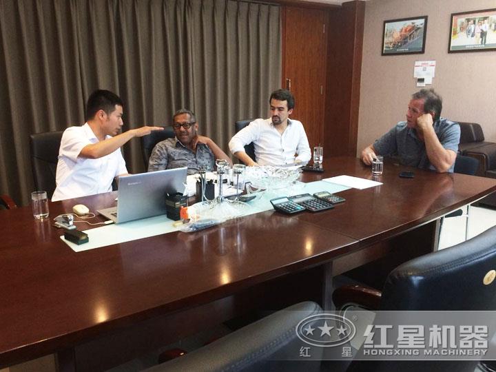 紅星與國外客戶商談價格，達成合作協(xié)議