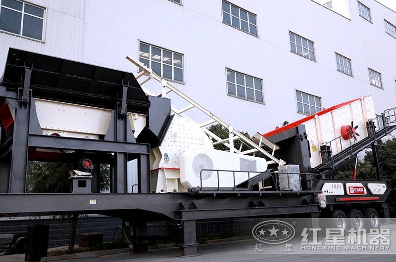 可流動的全自動錘式粉碎機配振動篩,實現一次成型,篩分多種規格 可流動的全自動錘式粉碎機配振動篩,實現一次成型,篩分多種規格