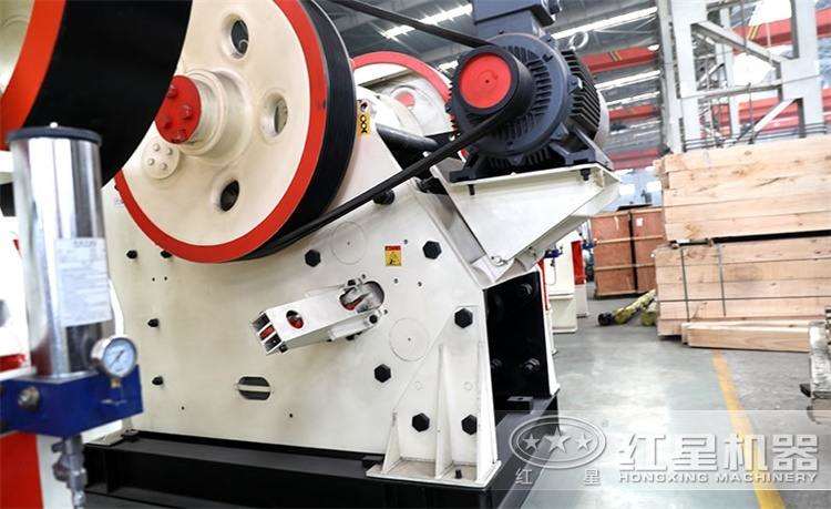 CJ鄂式粉碎機,產(chǎn)量120-1590t/h CJ鄂式粉碎機,產(chǎn)量120-1590t/h