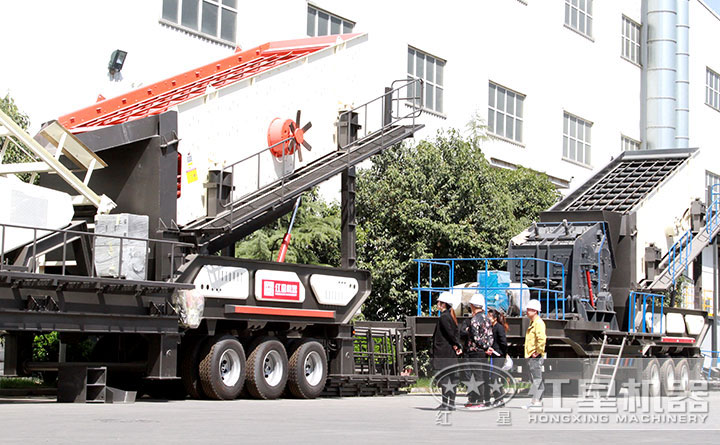 輪胎移動反擊破+篩分一體機(jī)