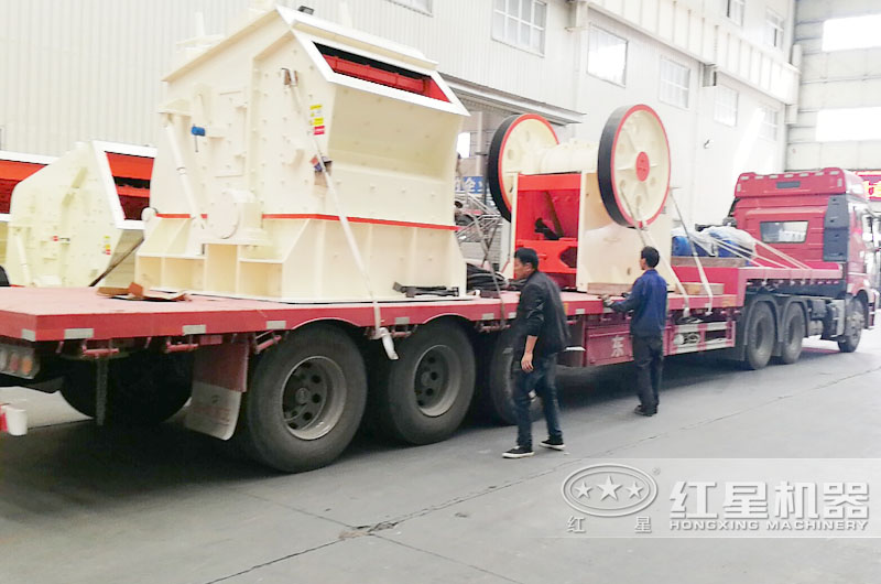 成套整形青石碎石機(jī)發(fā)往各地現(xiàn)場，廠家提供多種型號現(xiàn)貨