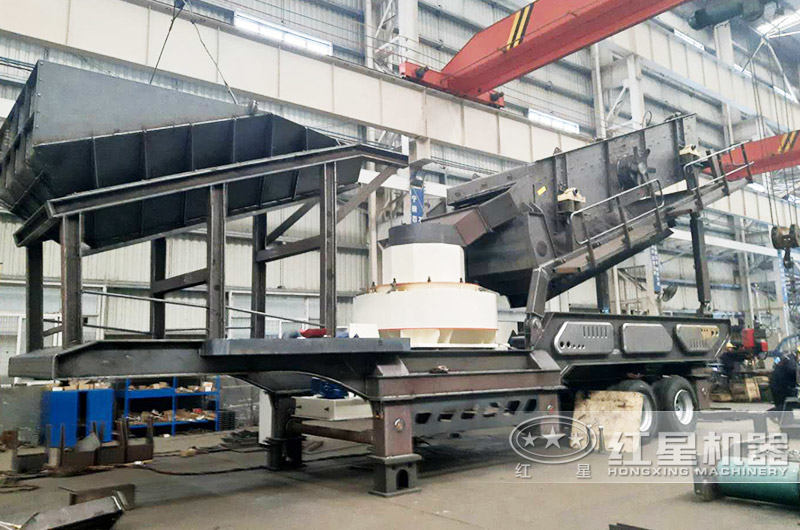 制砂移動破碎機(jī)出料粒度可達(dá)0-5mm,級配合理