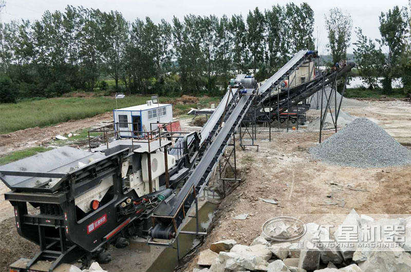 河北石家莊移動(dòng)制砂機(jī)石頭破碎現(xiàn)場 河北石家莊移動(dòng)制砂機(jī)石頭破碎現(xiàn)場