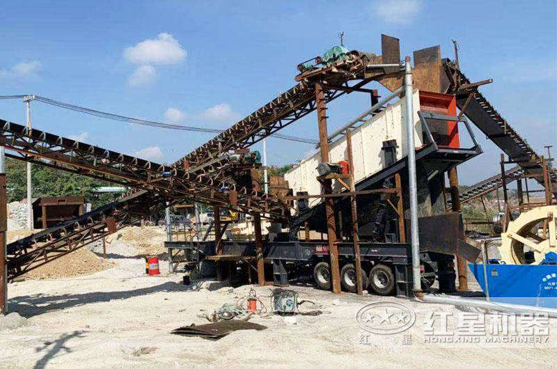 河南洛陽移動(dòng)制砂機(jī)鵝卵石破碎現(xiàn)場 河南洛陽移動(dòng)制砂機(jī)鵝卵石破碎現(xiàn)場