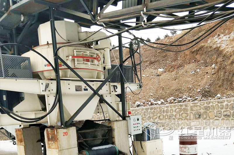 鵝卵石破碎石子生產線現場 鵝卵石破碎石子生產線現場