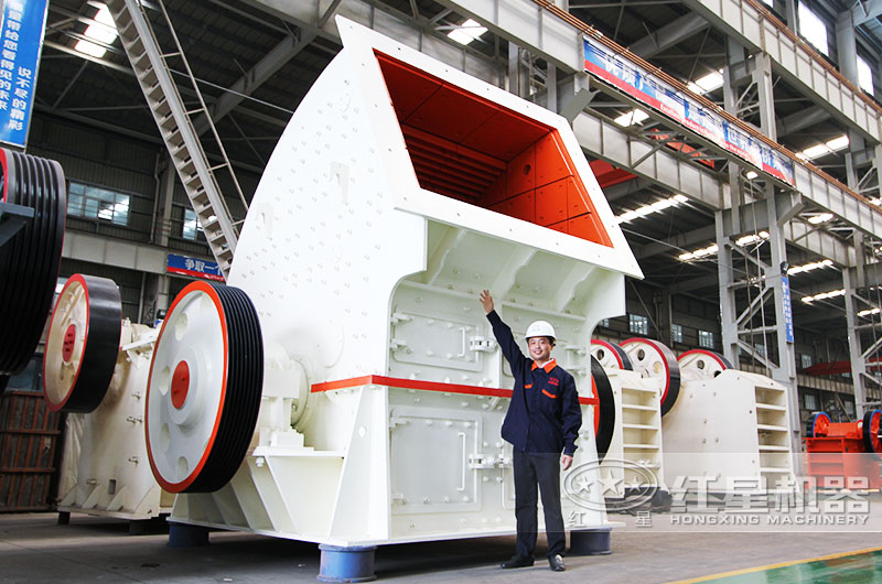 大型重錘式破碎機圖片 大型重錘式破碎機圖片