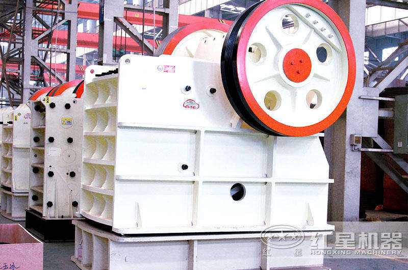 鄂式破碎機，全新升級，破碎比大