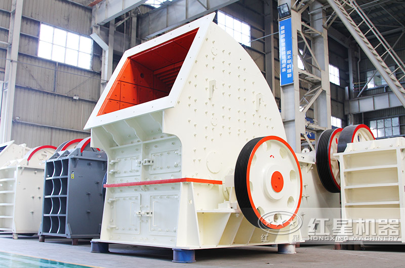 重錘式破碎機(jī):礦山碎石“一次成型” 重錘式破碎機(jī):礦山碎石“一次成型”