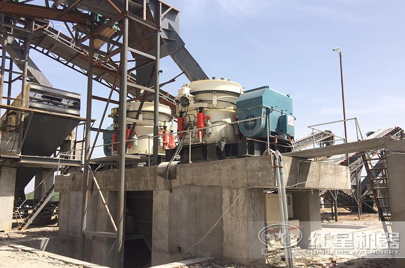 圓錐破碎機(jī) 圓錐破碎機(jī)