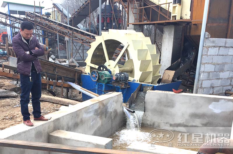 水洗砂機(jī)作業(yè)現(xiàn)場(chǎng)圖 水洗砂機(jī)作業(yè)現(xiàn)場(chǎng)圖