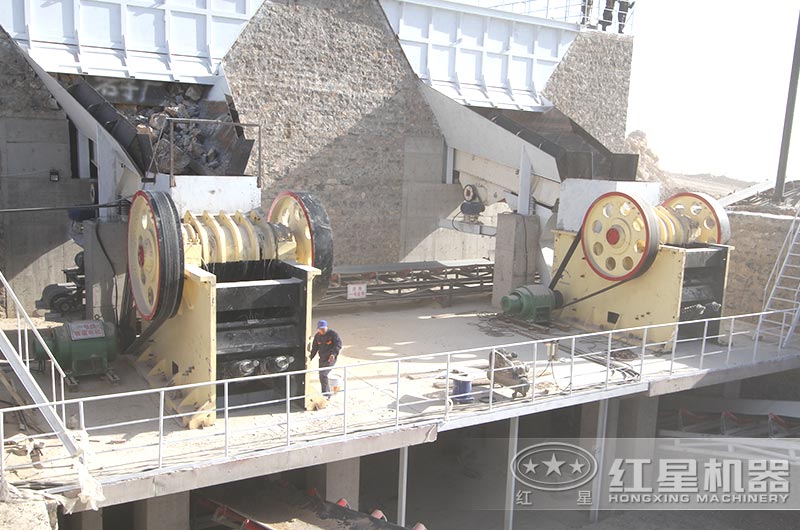 每小時500噸大型破碎機作業現場圖 每小時500噸大型破碎機作業現場圖