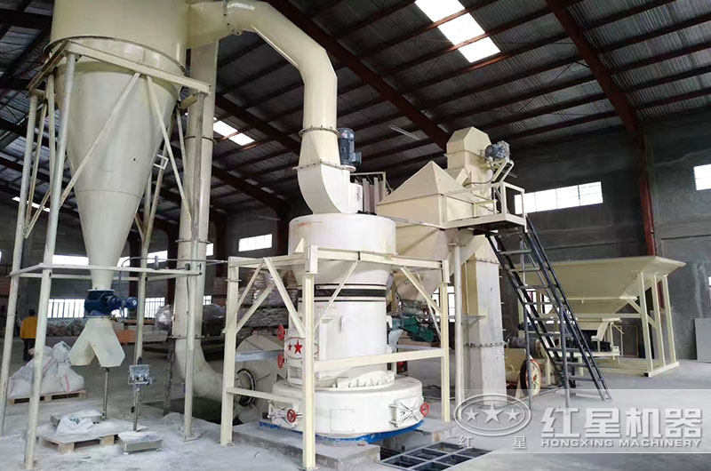 雷蒙磨粉機工作現場實拍圖 雷蒙磨粉機工作現場實拍圖