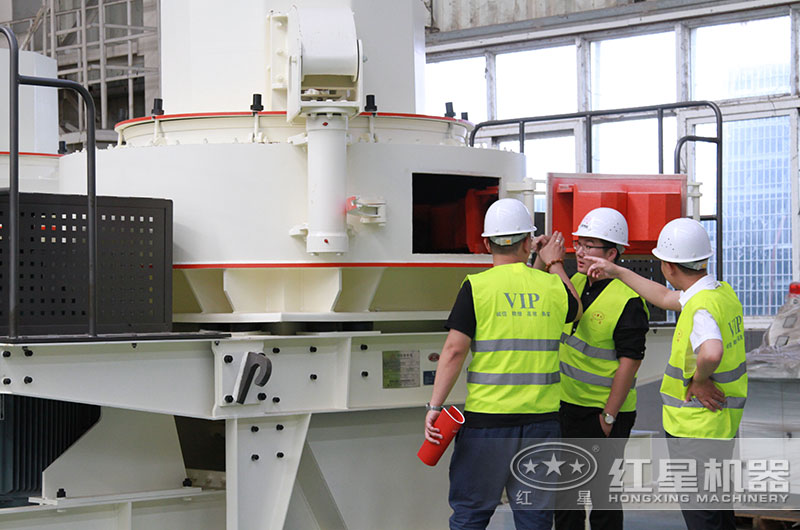 客戶到設(shè)備生產(chǎn)車(chē)間考察 客戶到設(shè)備生產(chǎn)車(chē)間考察