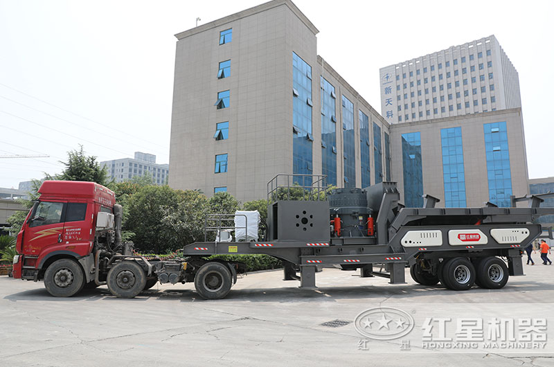可移動小型碎石機械設備直接開往客戶現(xiàn)場 可移動小型碎石機械設備直接開往客戶現(xiàn)場