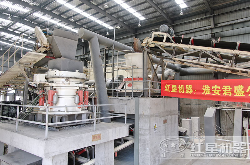 江蘇客戶液壓巖石破碎機作業現場圖 江蘇客戶液壓巖石破碎機作業現場圖