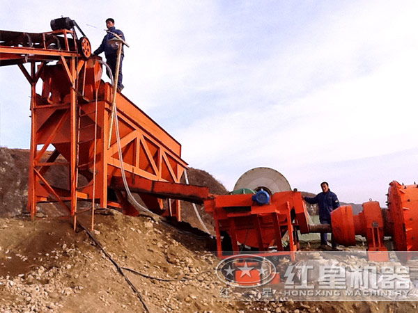 赤鐵礦磁選機(jī)生產(chǎn)現(xiàn)場圖片 赤鐵礦磁選機(jī)生產(chǎn)現(xiàn)場圖片