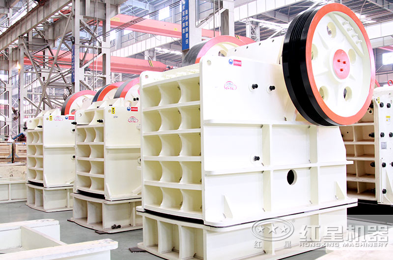 HD德版顎式破碎機(jī)圖片 HD德版顎式破碎機(jī)圖片