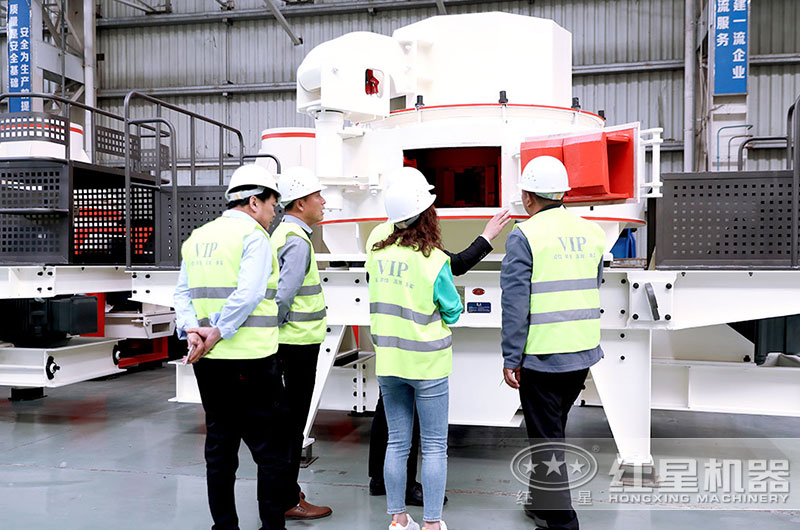 客戶(hù)到設(shè)備車(chē)間參觀 客戶(hù)到設(shè)備車(chē)間參觀