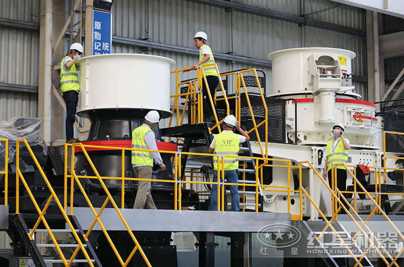 客戶到廠考察設(shè)備、定制方案