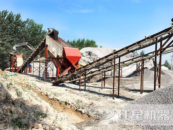 砂石料生產(chǎn)現(xiàn)場(chǎng) 砂石料生產(chǎn)現(xiàn)場(chǎng)