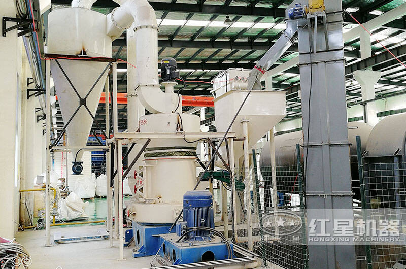 硅礦磨粉加工生產(chǎn)線作業(yè)現(xiàn)場 硅礦磨粉加工生產(chǎn)線作業(yè)現(xiàn)場